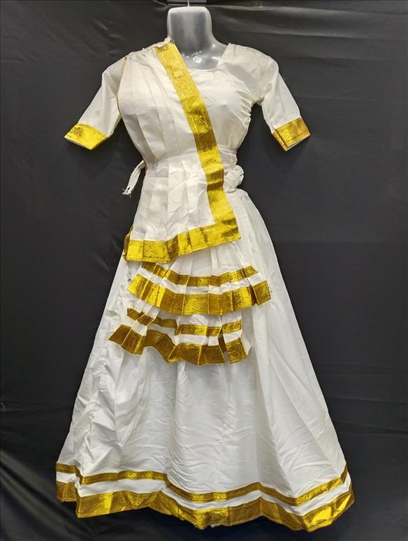 424 WHITE MOHINIYATTAM BHARATNATYAM K B Dresswala